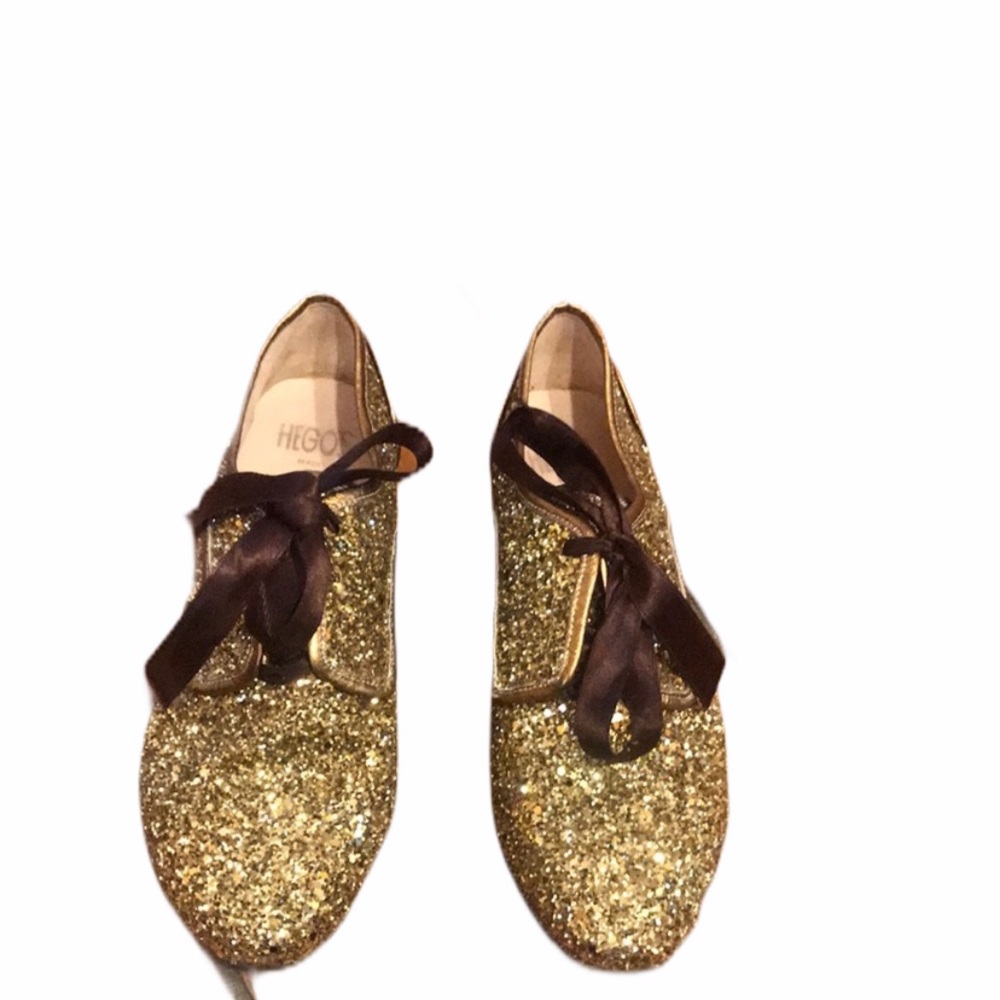 Hero’s Gold Glitter Oxfords.